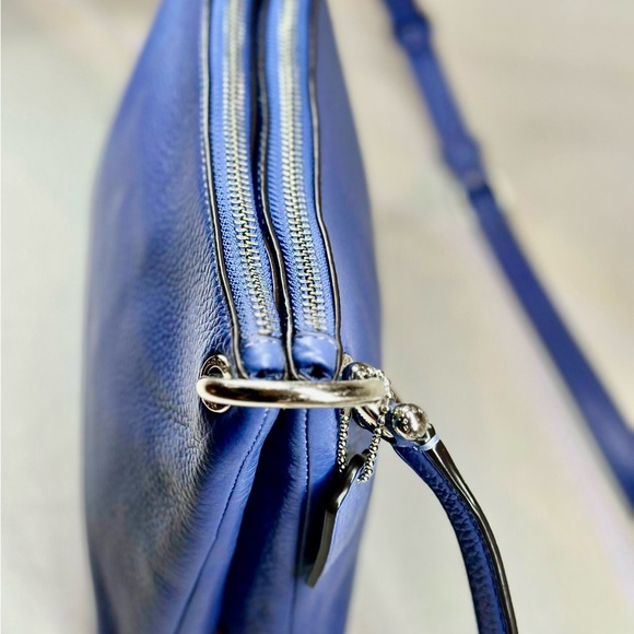 Coach Blue Crossbody Bag with Pebbled Texture and Silver Accents - Picture 3 of 12